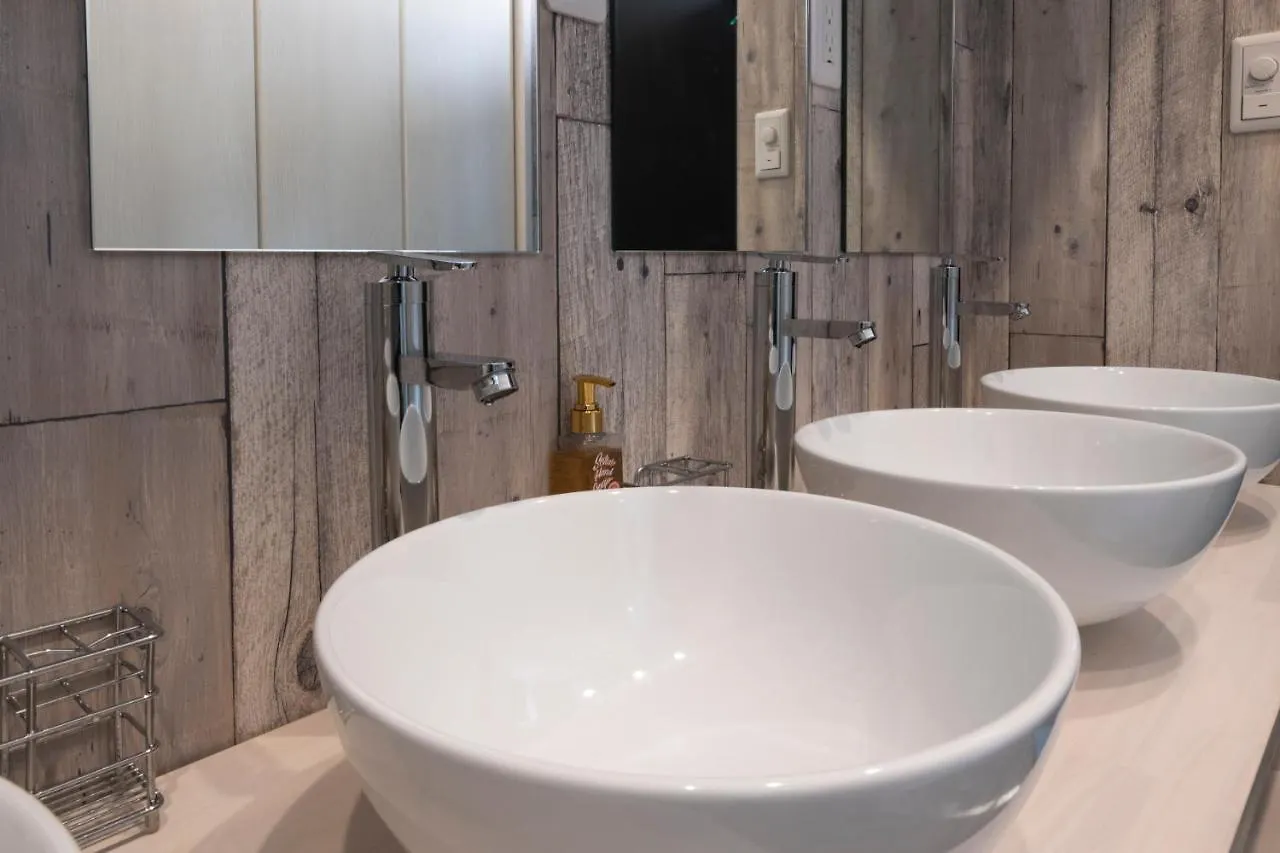 bnb+ Kanda Terrace Ogawamachi Tokio Hostal