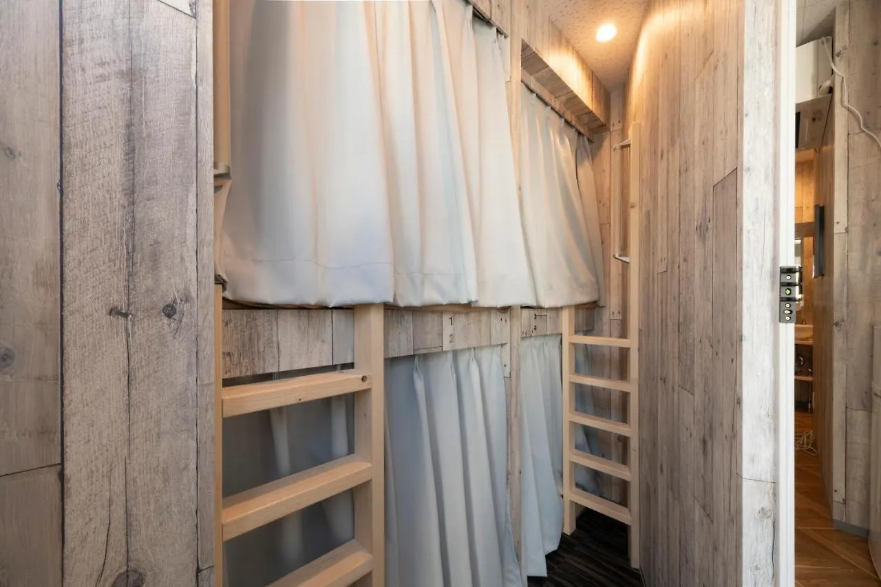 bnb+ Kanda Terrace Ogawamachi Tokio Hostal